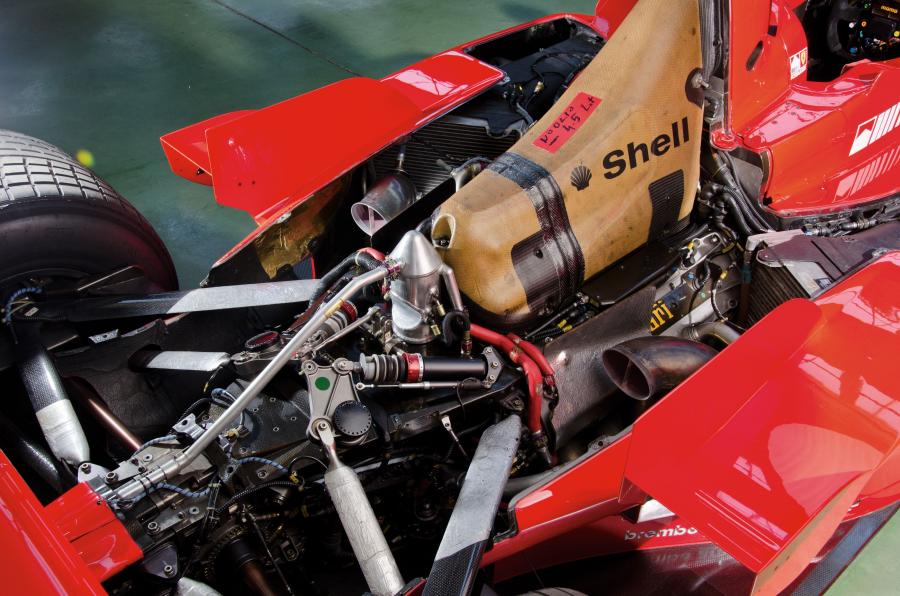  Ferrari F300 Formula One Racing Car 1998 года  (фото 18 из 23)